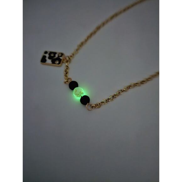 Black White Statement Necklace Flowers Enamel CZ Gold Plated Adjustable Chain - Picture 4 of 6